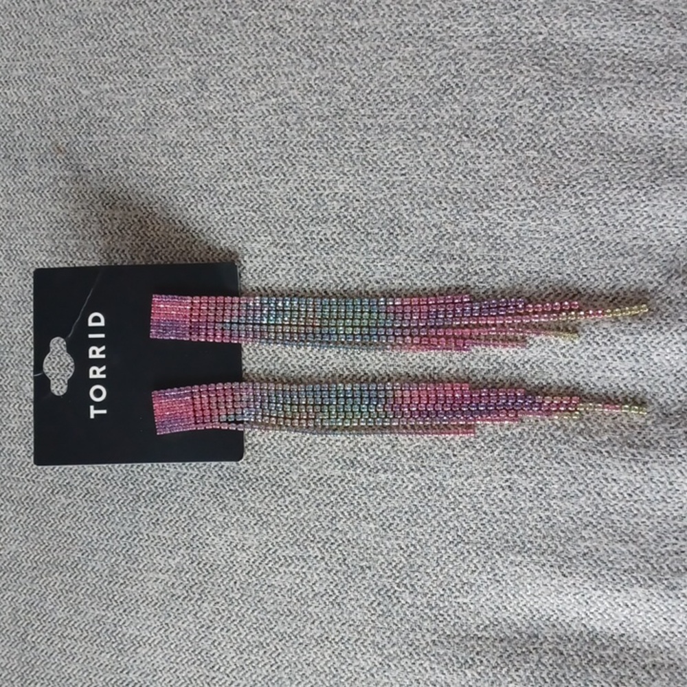 NWT TORRID OMBRE DANGLE EARRINGS